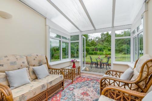 Iekārtas, 2 Bed in Yatton oc-s32603 in Aymestrey