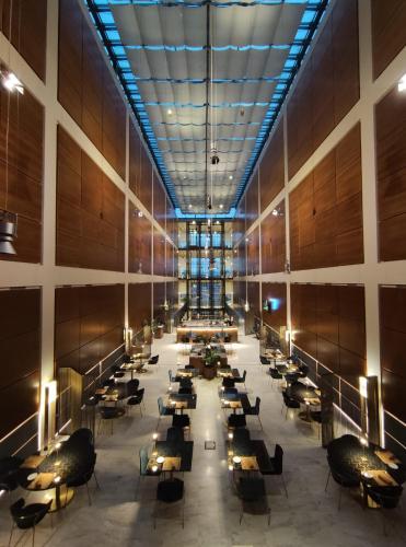Restaurant, DoubleTree by Hilton Turin Lingotto in Turin
