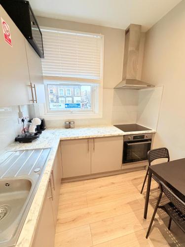 Holloway Home Suites - image 13