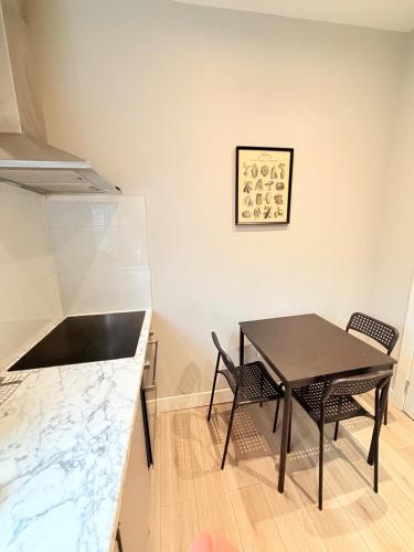 Holloway Home Suites - image 12