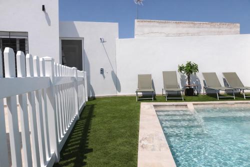 Chalet con piscina en Naveros in Los Naveros