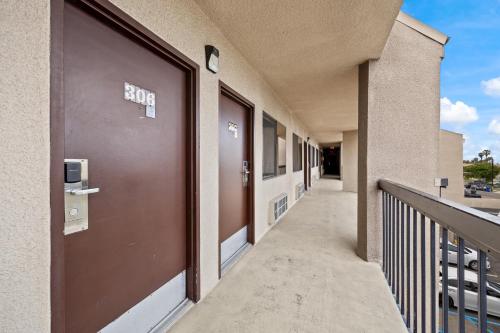 奇迹酒店 (Hotel Milagro) in 邱拉威斯塔(CA)