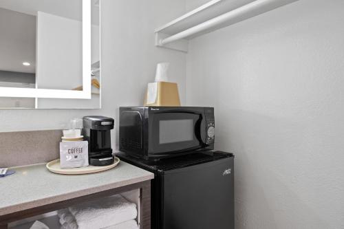 奇迹酒店 (Hotel Milagro) in 邱拉威斯塔(CA)