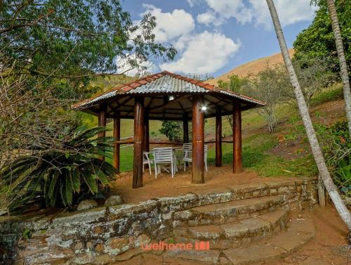 Fazenda em Alto de São José com Cachoeira Privada (Fazenda em Alto de Sao Jose com Cachoeira Privada) in Bom Jardim