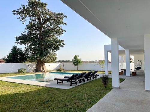 VILLA Moringa 5 chambres proche SALY in Sintian