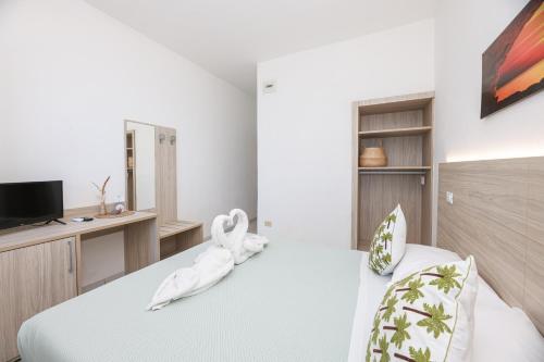 1 queen bed