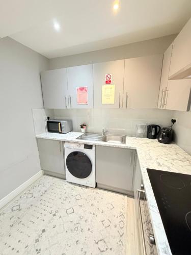 Holloway Home Suites