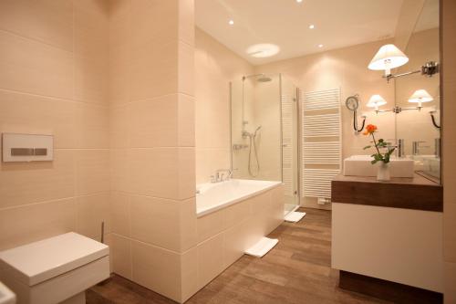 Hotel Krone Room Type - Suite with Balcony