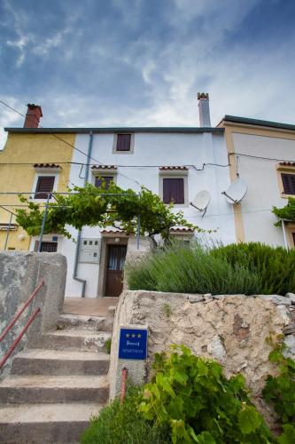  Apartment Vidovići in Martinšćica