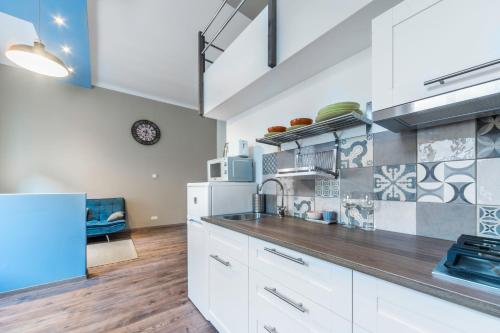 D53 Apartments - image 12