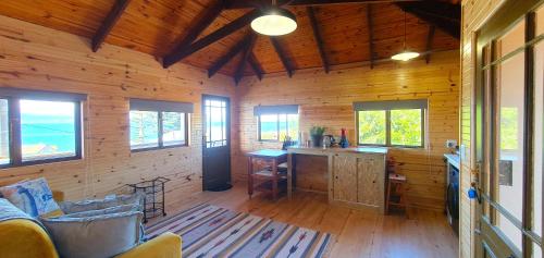 Wyposażenie, 7 on Kloof in Mossel Bay