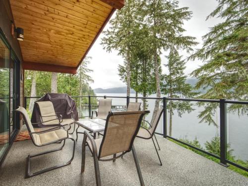 Going Coastal ABC - Oceanfront - Pet Friendly in Port Renfrew (BC)