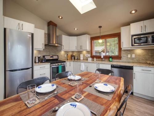 Going Coastal ABC - Oceanfront - Pet Friendly in Port Renfrew (BC)