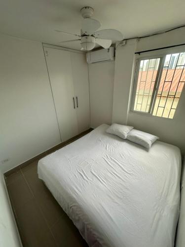 Cuarto cerca del metro – khách sạn tại Parque Lefevre