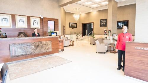 エミレーツ プラザ ホテル