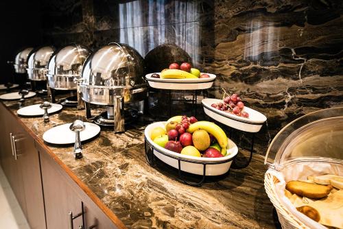 エミレーツ プラザ ホテル