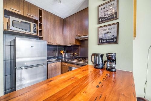 Living la Gloria - Cozy Apartment With Pool AC & Wifi - image 4