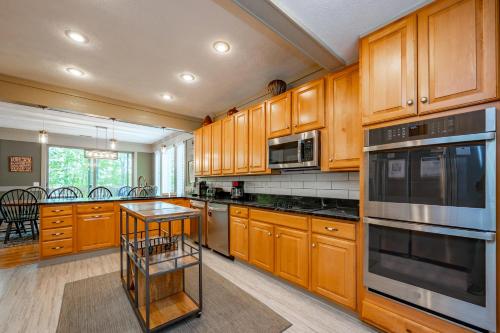 Scenic Serenity by Railey Vacations in Oakland (MD)