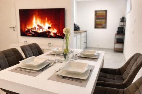 Iekārtas, STN Business Suite - Ferienwohnung mit Parkplatz & Balkon, Terrasse & Fußbodenheizung, Netflix Premi in Bad Friedrichshall