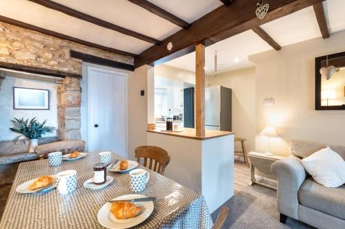 Seadmed, 2 Bed in Buxton oc-dcthr in Great Hucklow