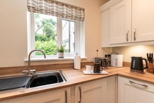 Seadmed, 2 Bed in Buxton oc-dcthr in Great Hucklow