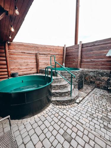 Koral Hotel in Verkhnii Koropets'