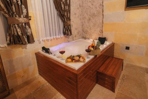 อ่างแช่น้ำร้อน, Dream of Stones Cappadocia in เนฟเซไฮร์