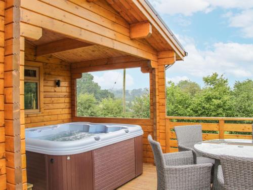 Viesnīcas āriene, Manor Farm Lodges - Red Kite Lodge in Bettws Cedewain