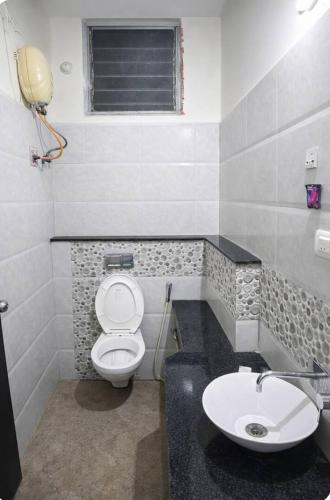 3BHK Row House at MR10 - A Peaceful Indore Stay - image 4