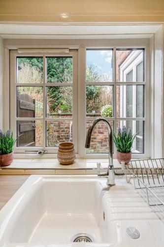 The Knutsford Cottage in 納茨福德