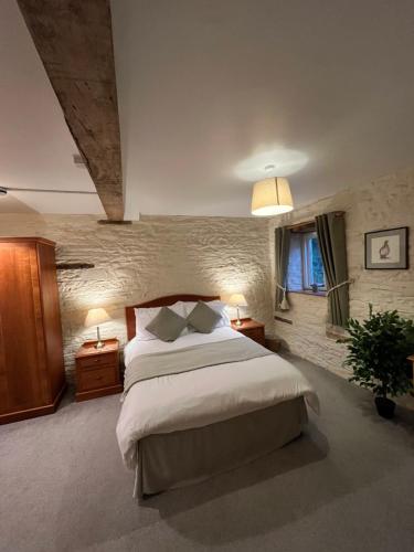The Bateman Arms AKA The Coach house Inn in Erdislanda