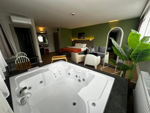 Accommodation in İzmir Province