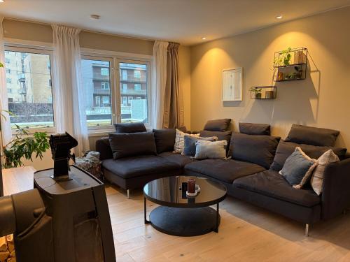 Charming apartment near the woods with parking – khách sạn tại Alna