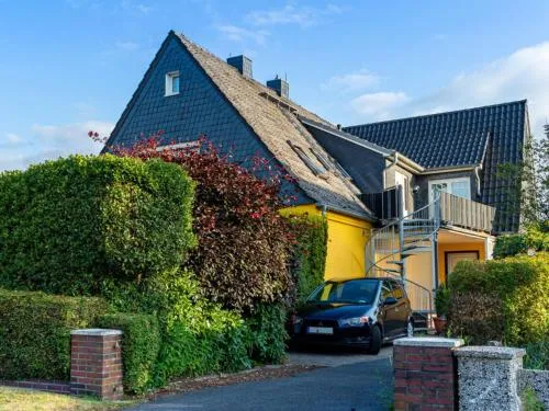 Feldhörn Comfortable holiday residence in Zetel, Deutschland