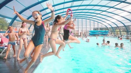 Camping 4 étoiles - Piscine - eeiaee - Camping - La Trinité-sur-Mer