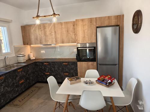 Sweet Home Nikorenia 3 in โครทีรี