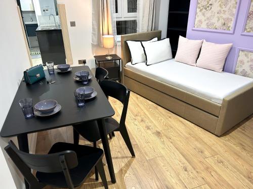 Entire PurpleStudio near Belfast city centre - Free Parking - Ground floor - Self check in in Ballymacarrett