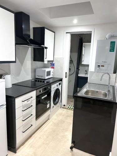 Konyha, Entire PurpleStudio near Belfast city centre - Free Parking - Ground floor - Self check in in Ballymacarrett