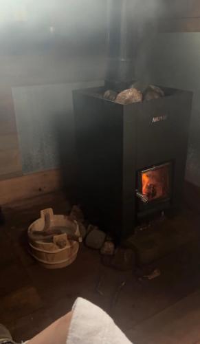 The Treehouse at the Rustic Retreat - image 12