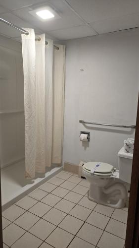 Timber Inn Motel - image 13