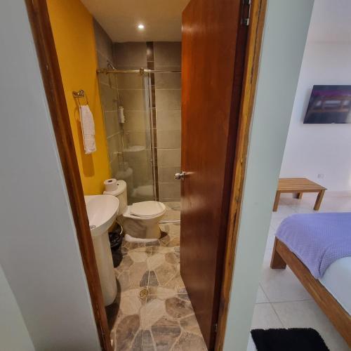 2 double beds, 1 twin bed