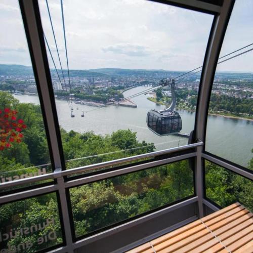 Tuvākā izklaides vieta, NAVIA Luma - Design Apartment - Stylisch, voll ausgestattet, mit Parkplatz in Dernbach (Westerwald)