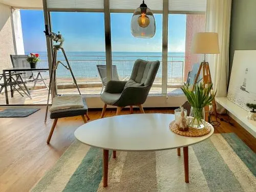 Meeresbrise Ferienwohnung mit Balkon und Meerblick in Wilhelmshaven, Deutschland