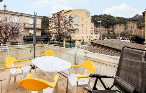 Stunning Apartment In Nyons With Wifi - Location saisonnière - Nyons