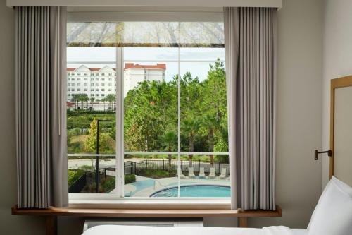 Fairfield by Marriott Inn & Suites Orlando at FLAMINGO CROSSINGS® Town Center - image 11