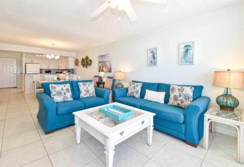 Pelican Beach Resort 2016, Destin