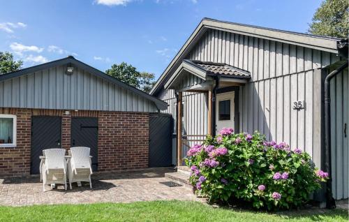 . Lovely Home In Farhult With Kitchen