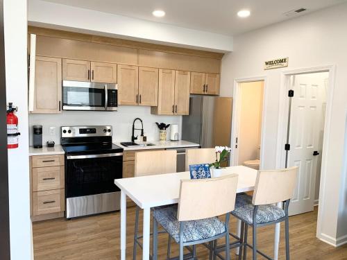 Comfy Cozy 2BD-2BA apt in Federal Hill in Federal Hill