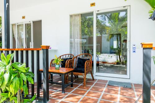 balkon/terras, Onederz Koh Rong Sanloem in Koh Rong Sanloem