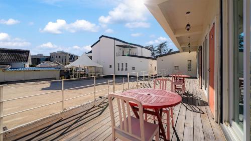 room detail thumbnail 1